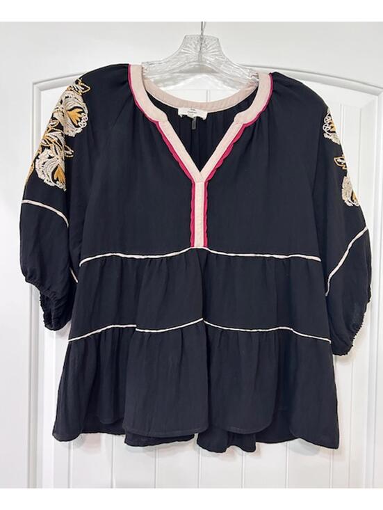 entro Tops - 🖤 Entro Black Embroidered Peasant Top S Effortless & Pretty